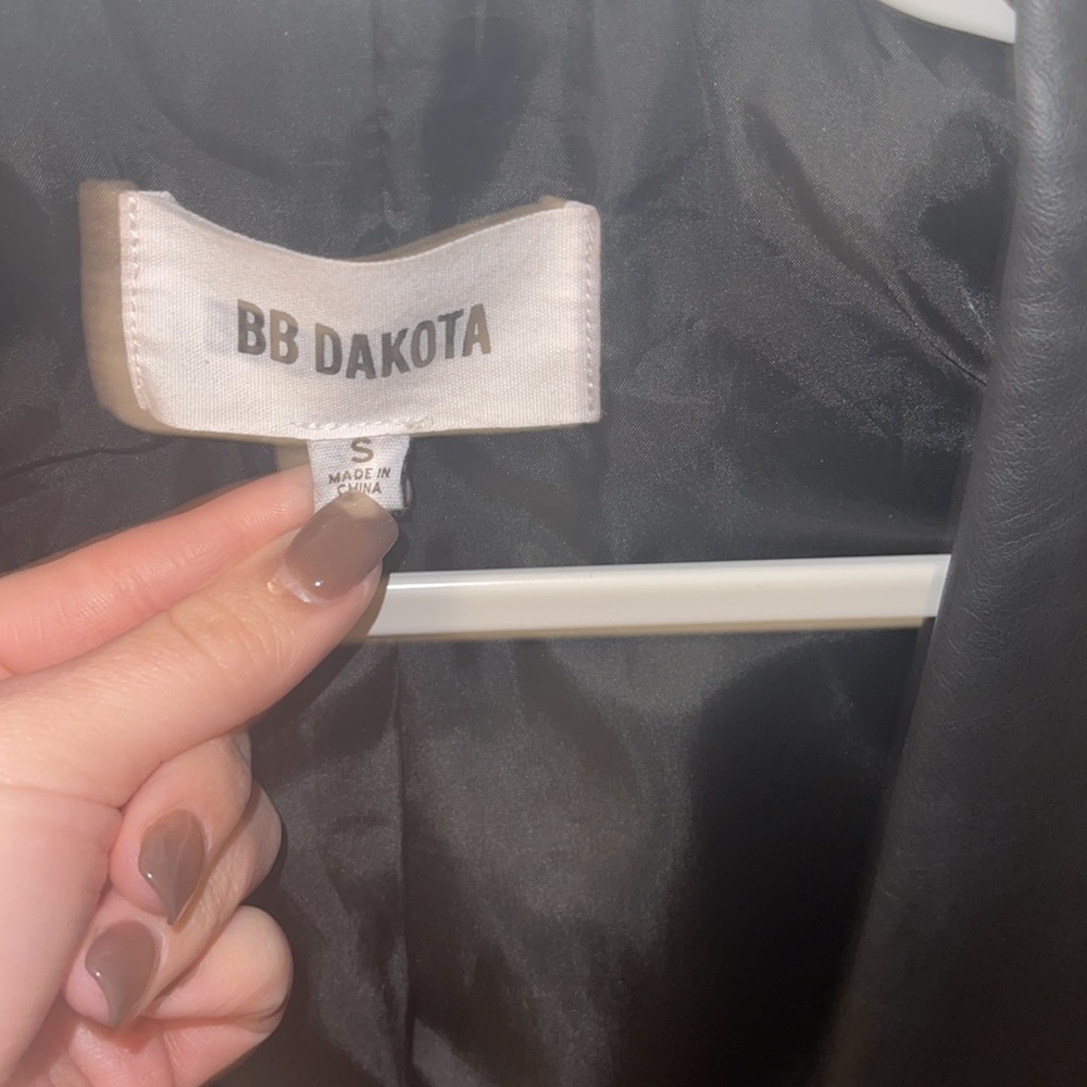 Leather Jacket - Picture 3 of 10